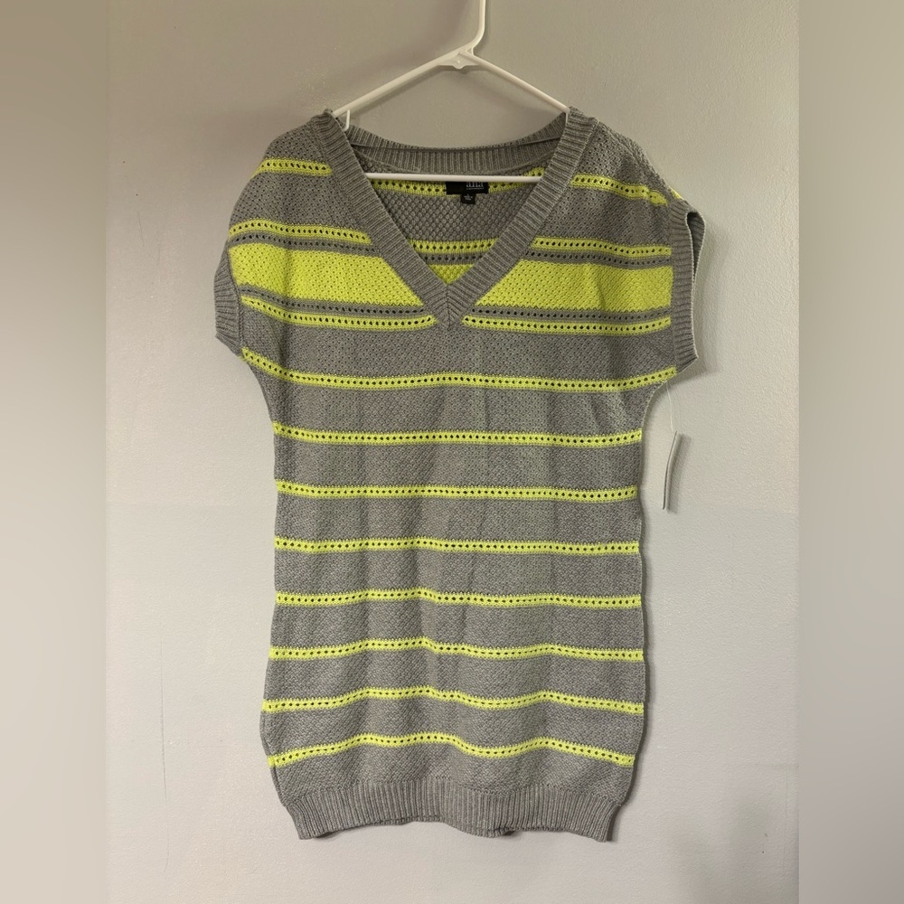 a.n.a Gray and Yellow Striped Short Sleeve Top